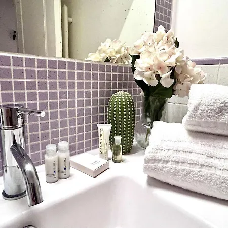 Private Oasis With Outdoor Piazza Liberta Appartement